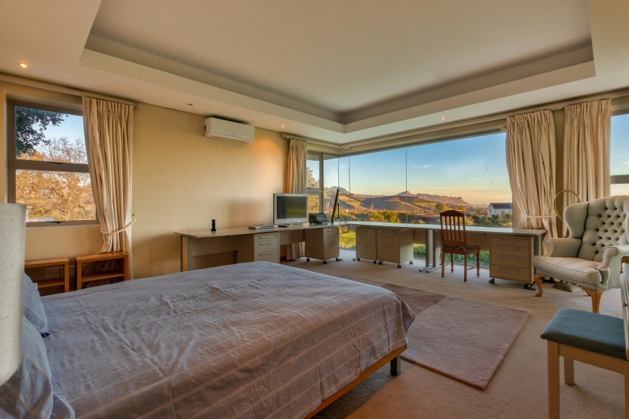 5 Bedroom Property for Sale in Erinvale Golf Estate Western Cape
